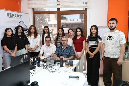 Qulu Ağsəs: Yazının nüvəsi onun başlığıdır