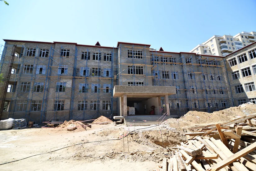 Bakıda 7 təhsil müəssisəsində tikinti və əsaslı təmir işləri aparılır