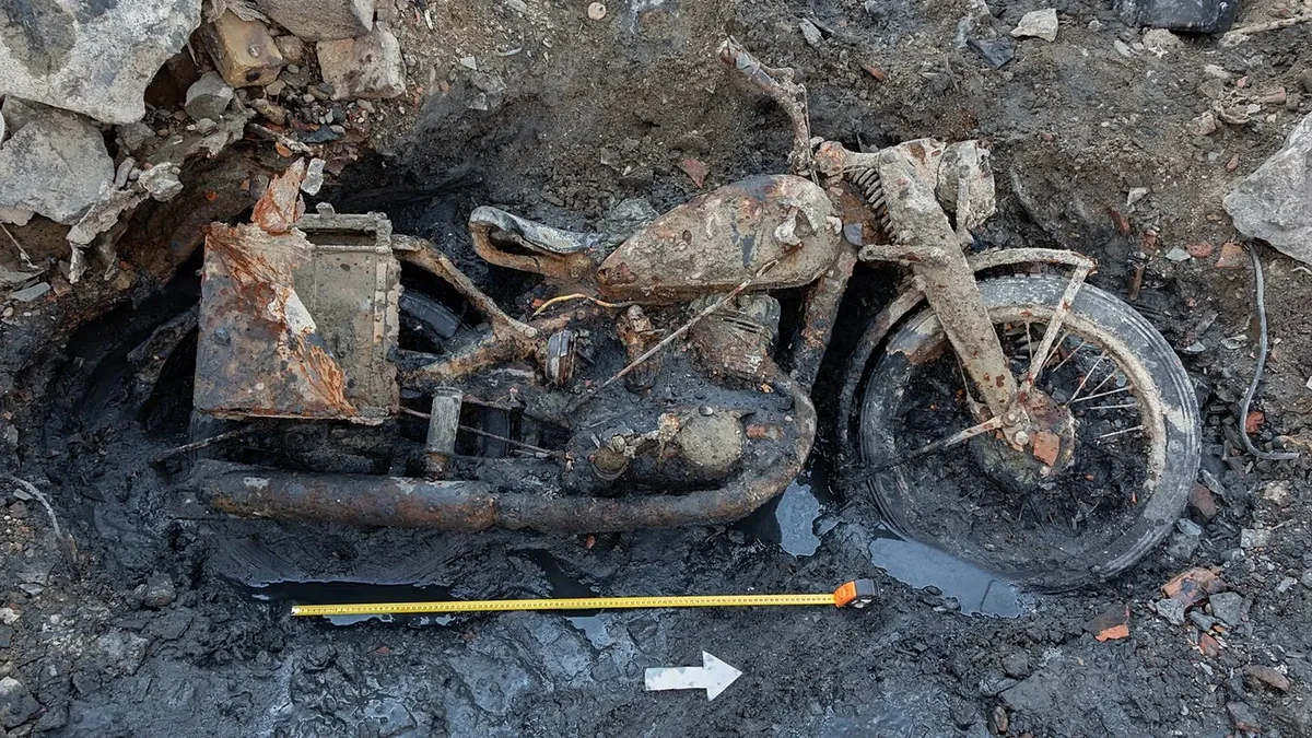 Low Danube water levels reveal WWII motorcycle, remains of two soldiers in Budapest