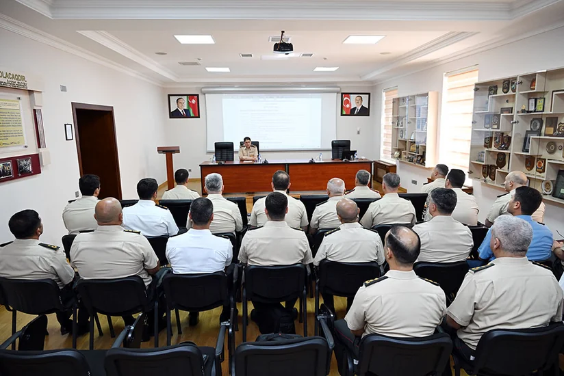 Azərbaycanın xarici ölkələrdəki attaşeləri beynəlxalq hərbi əməkdaşlığı müzakirə ediblər