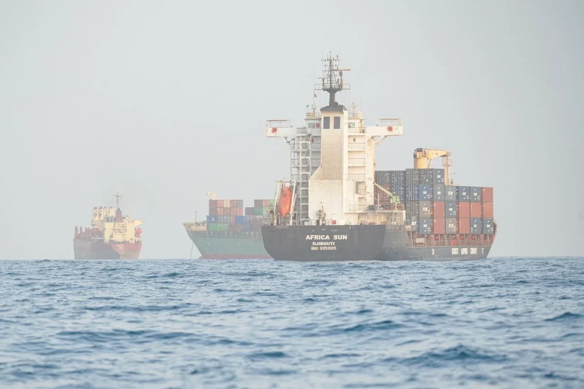 Unknown projectile strikes vessel off Oman's coast