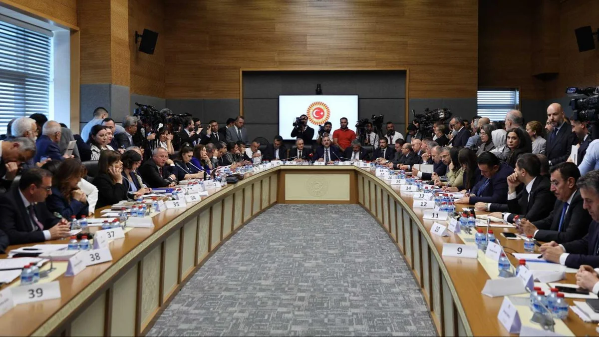 TBMM komissiyası “Terrorsuz Türkiyə”yə dair qanun layihəsini təsdiqləyib