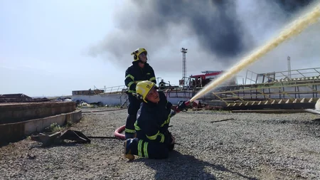 Bakı Neft Terminalında güclü yanğın söndürülüb - YENİLƏNİB - 2