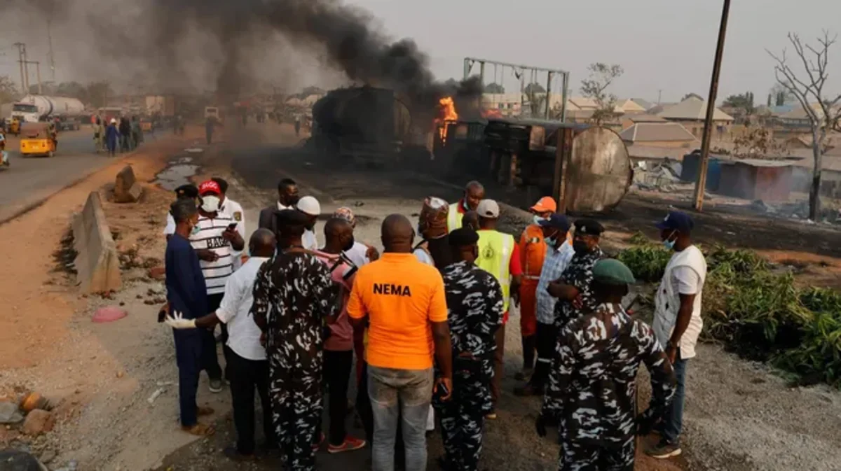 Nigerdə iki avtobus toqquşub, 22 nəfər ölüb