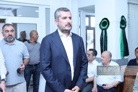 Çingiz Əlioğlu Qurd qapısı qəbiristanlığında dəfn olunub - YENİLƏNİB-2