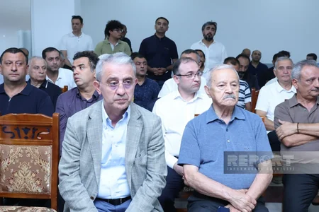Çingiz Əlioğlu Qurd qapısı qəbiristanlığında dəfn olunub - YENİLƏNİB-2