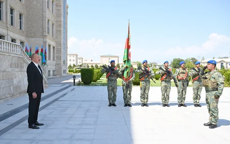 President Ilham Aliyev attended ceremony to present Battle Flags to newly established commando military units of Separate Combined Arms Army