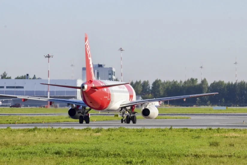 Самолет Red Wings из-за технической неисправности вынужденно сел в Екатеринбурге