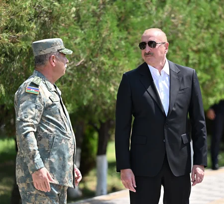 President Ilham Aliyev attended ceremony to present Battle Flags to newly established commando military units of Separate Combined Arms Army