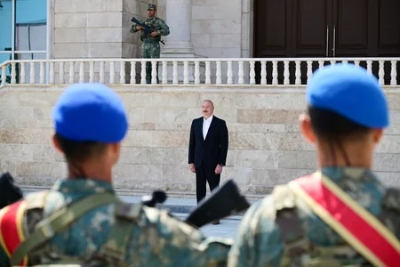 President Ilham Aliyev attended ceremony to present Battle Flags to newly established commando military units of Separate Combined Arms Army