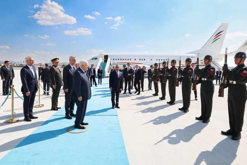 Президент Палестины прибыл с визитом в Турцию