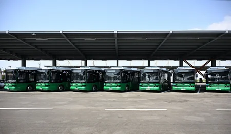Prezident Naxçıvanda elektrik mühərrikli yeni avtobuslara baxıb, dəmir yolu infrastrukturunda aparılan yenidənqurma işləri ilə tanış olub - YENİLƏNİB