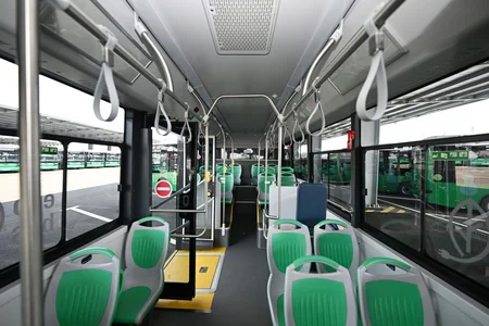 Prezident Naxçıvanda elektrik mühərrikli yeni avtobuslara baxıb, dəmir yolu infrastrukturunda aparılan yenidənqurma işləri ilə tanış olub - YENİLƏNİB