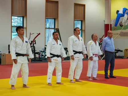Dünya çempionatında iştirak edəcək Azərbaycanın yeniyetmə cüdoçuları ilə görüş keçirilib