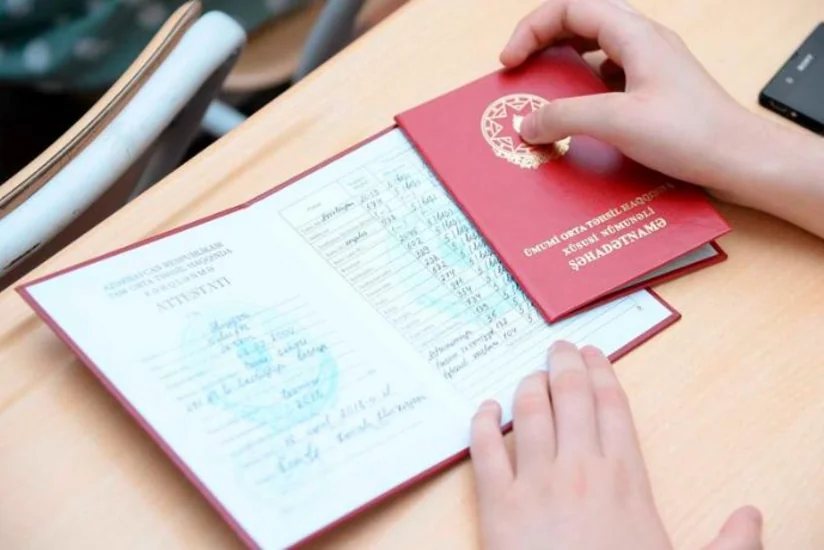 Bakıda 4 490 nəfər məktəbi fərqlənmə attestatı ilə bitirib
