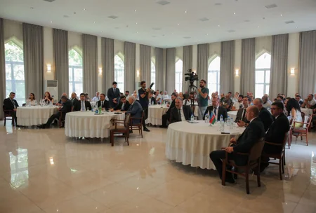 Sərdar Hacıyev: İqlim dəyişikliyi fonunda arıçılıqda profilaktik tədbirlər gücləndirilməlidir