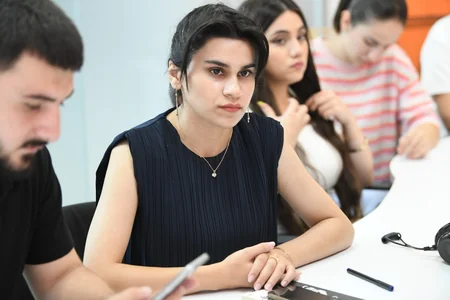 Sülhiyyə Şirinova: İctimaiyyətlə əlaqələrdə çalışmaq üçün jurnalistika təcrübəsi vacibdir