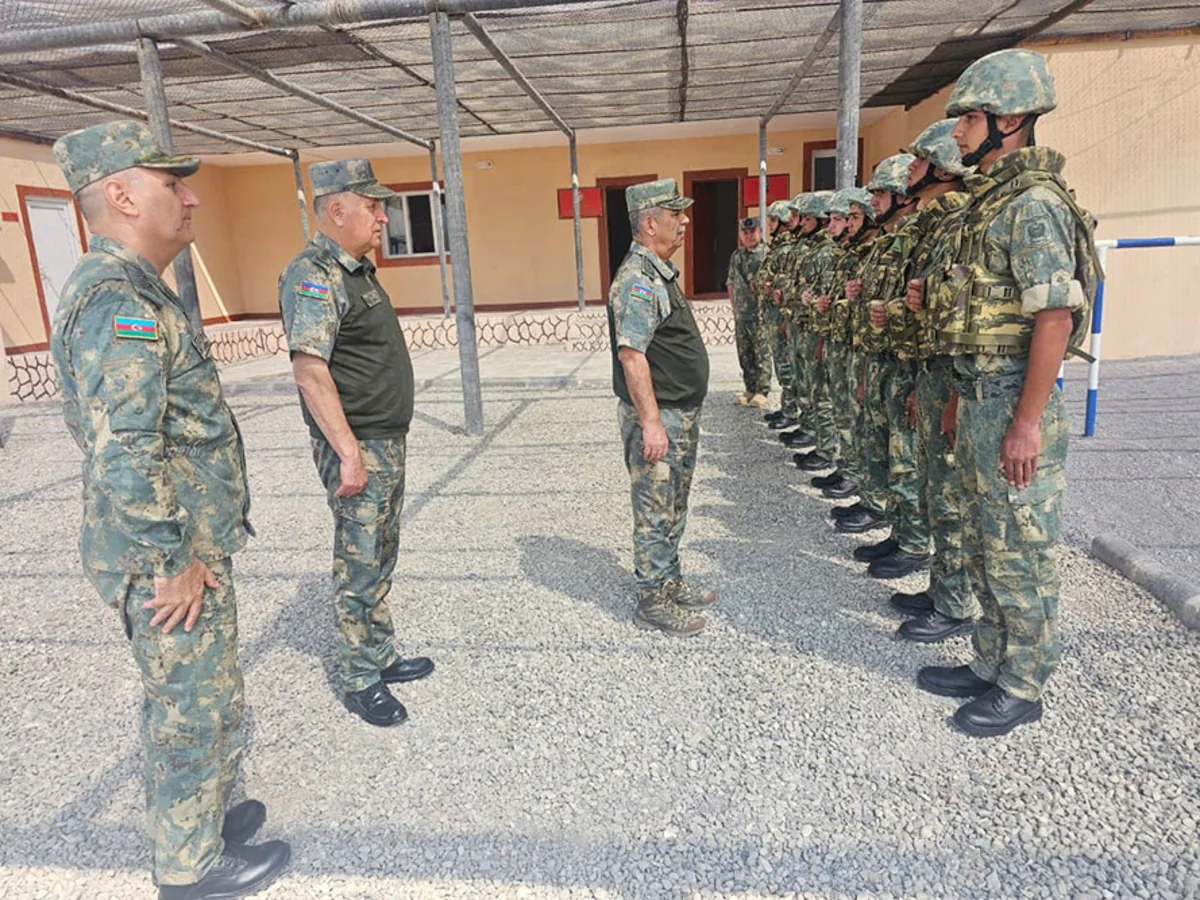 Zakir Həsənov Naxçıvanda yerləşən hərbi hissələrdə olub