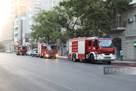 Bakıda mağazada başlayan yanğın evlərə keçib