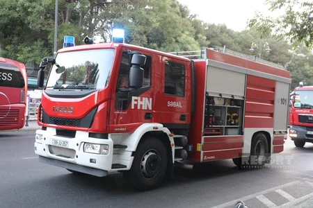 Bakıda mağazada başlayan yanğın evlərə keçib