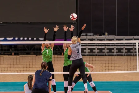 Azərbaycanın qadın voleybolçulardan ibarət millisi Belarus yığmasını məğlub edib