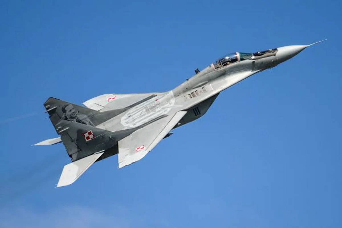 Польский истребитель получил повреждения при посадке в Мальборке