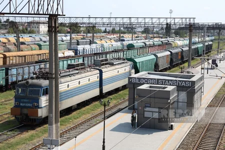 Russia sends 560 tons of wheat to Armenia via Azerbaijan