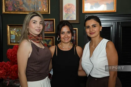 Azərbaycanda ilk dəfə buludlardan ilhamlanan rəsmlərdən ibarət sərgi təşkil edilib