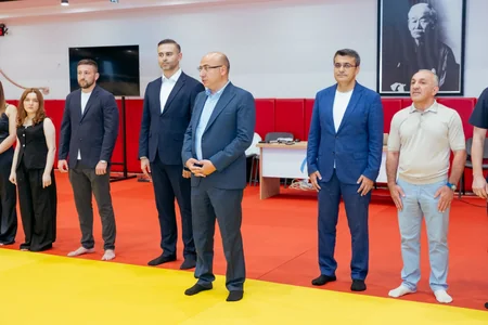 Azərbaycanda BCF-nin 150-ci məşqçilik proqramının iştirakçılarına sertifikatlar verilib