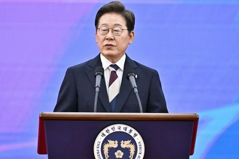 S. Korean President Lee Jae Myung's approval rating drops to 43%