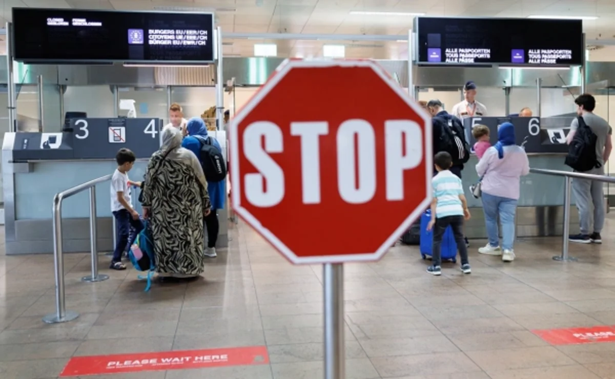 Aİ-nin dörd ölkəsi Rusiyanın qeyri-biometrik pasportlarını tanımayacaq