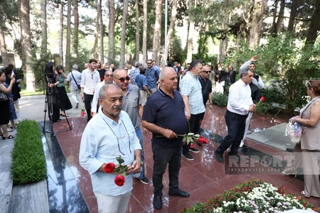 Ceremony held to mark Muslim Magomayev's 84th birth anniversary