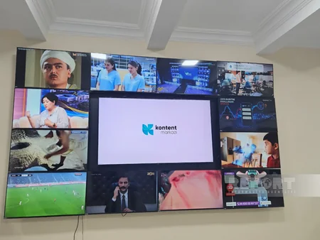 Azerbaijani journalists visit media content preparation center in Uzbekistan