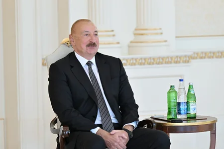 İlham Əliyev Böyük Britaniyanın yeni səfirinin etimadnaməsini qəbul edib