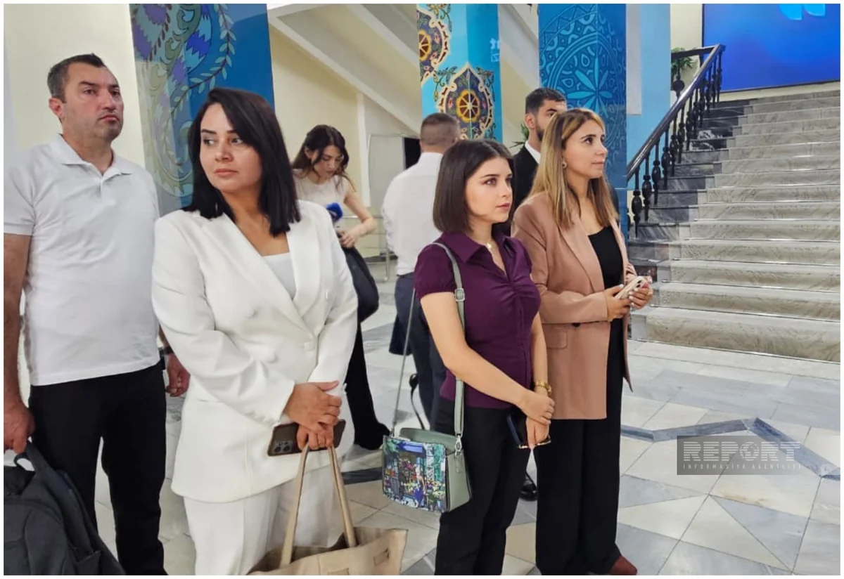 Azerbaijani journalists visit media content preparation center in Uzbekistan