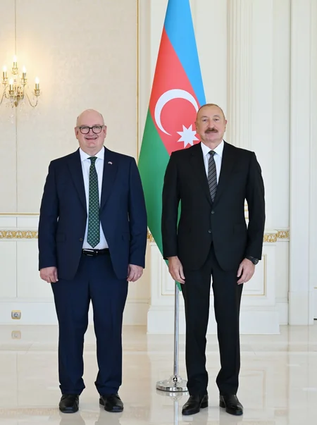 President Ilham Aliyev receives credentials of newly appointed UK Ambassador to Azerbaijan