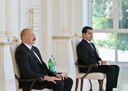 İlham Əliyev Böyük Britaniyanın yeni səfirinin etimadnaməsini qəbul edib