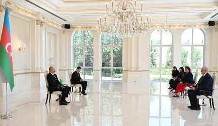 İlham Əliyev Böyük Britaniyanın yeni səfirinin etimadnaməsini qəbul edib