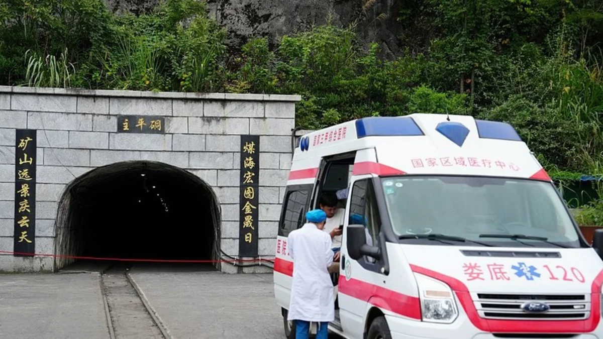 Wall collapse leaves 5 dead, 17 injured in southwest China