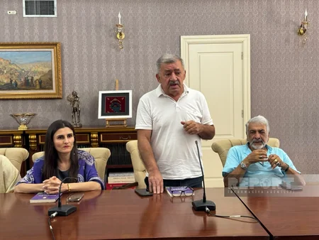 Tbilisidə Mirvarid Dilbazinin 114-cü ildönümü qeyd olunub