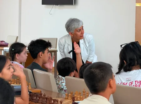 Azərbaycan Şahmat Federasiyasının baş katibi İlahə Qədimova Aşqabadda ustad dərsi keçib