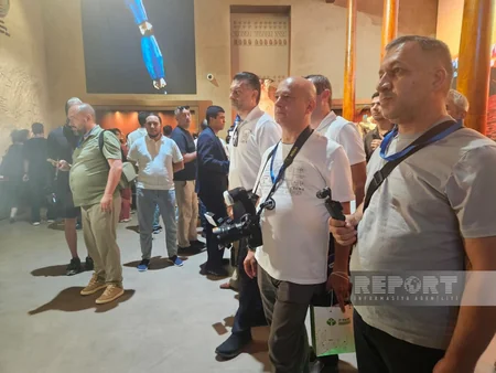 Azerbaijani journalists visit Islamic Civilization Center in Tashkent