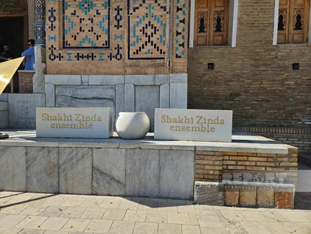 Azerbaijani journalists visit Shah-i-Zinda complex in Samarkand