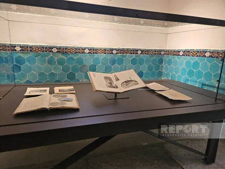 Azerbaijani journalists visit Amir Timur Mausoleum in Samarkand