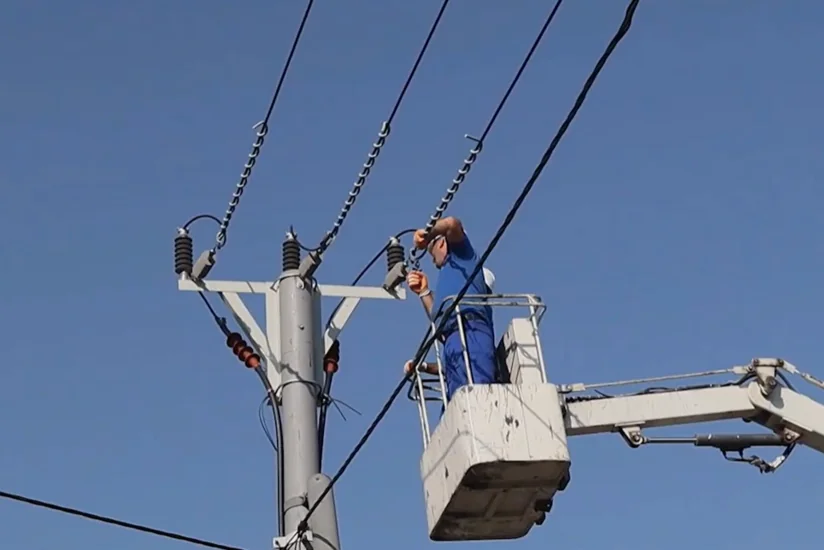 Naxçıvanın bir sıra kənd və qəsəbələrinin elektrik şəbəkəsi yenidən qurulur
