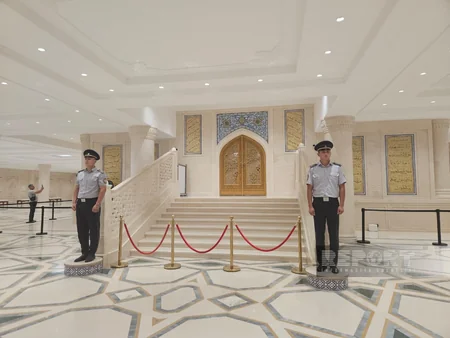 Azerbaijani journalists visit Imam Bukhari Mausoleum in Samarkand
