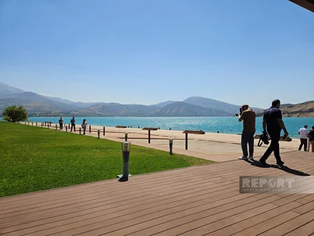 Azerbaijani journalists visit Sea Breeze Uzbekistan