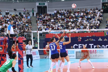 Azərbaycanın qadın voleybolçulardan ibarət millisi Portuqaliya yığmasını məğlub edib