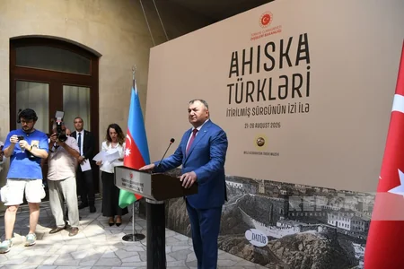 Bakıda Ahıska türkləri-itmiş sürgünün izində sərgisinin açılışı olub