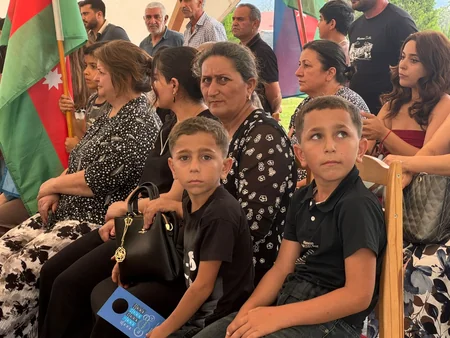 Növbəti köç karvanları Xankəndi, Xocalı və Ağdərəyə çatıb, açarlar təqdim edilib - YENİLƏNİB-2